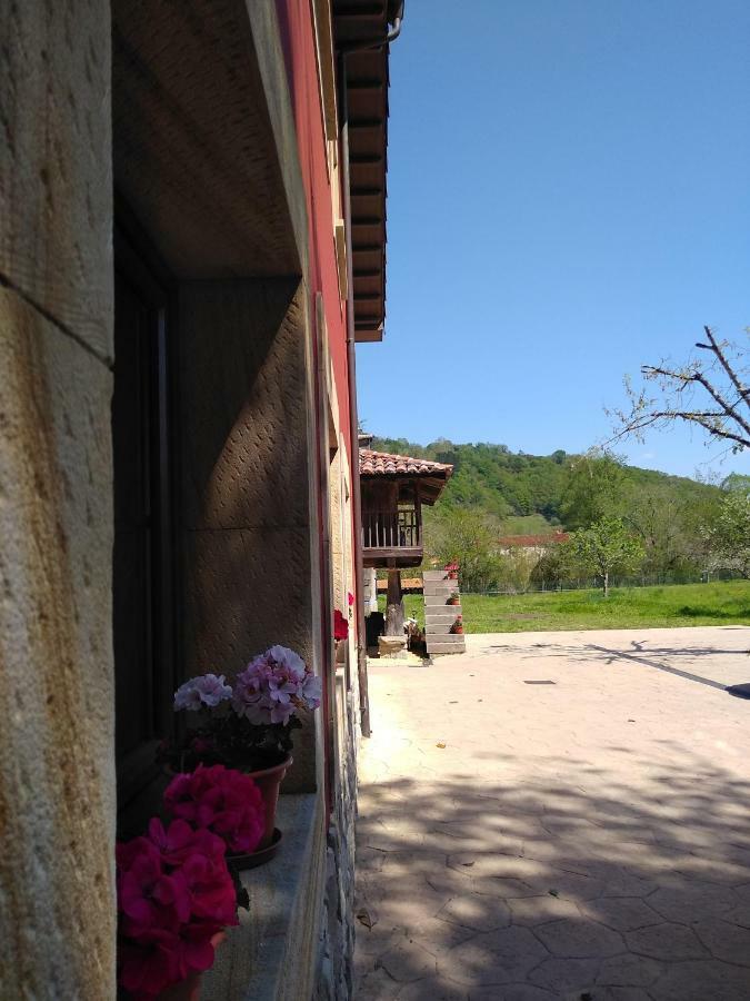 Apartamentos Prestin Onís 외부 사진